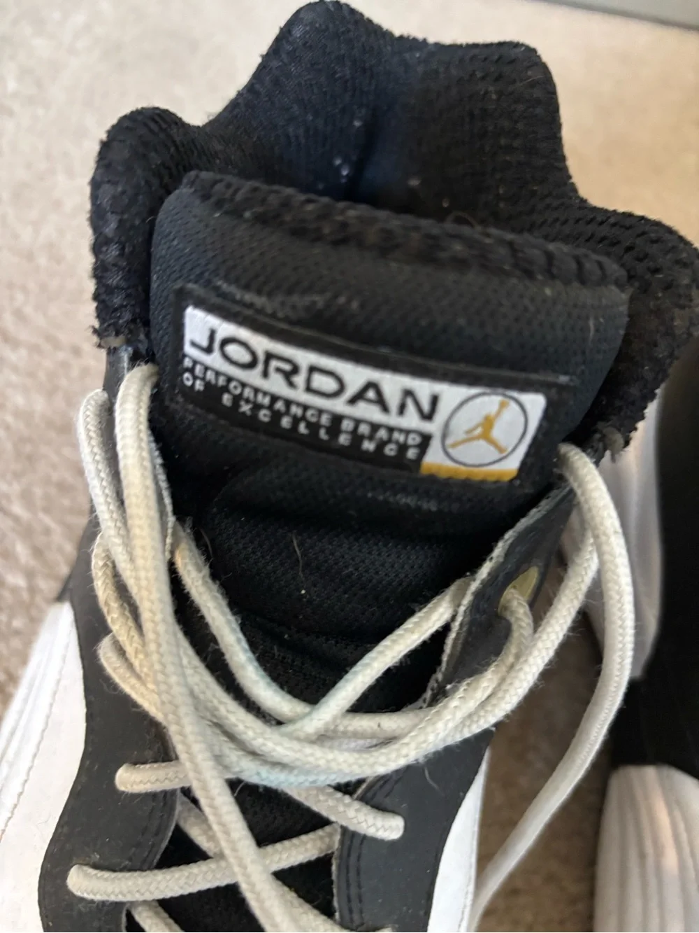 Jordan Men's Black & White Athletic Basketball Shoes